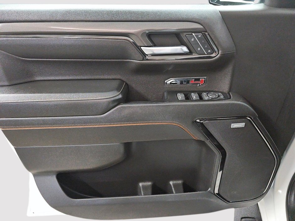 GMC Sierra 1500 SIERRA // GMC // AT4 2022-10