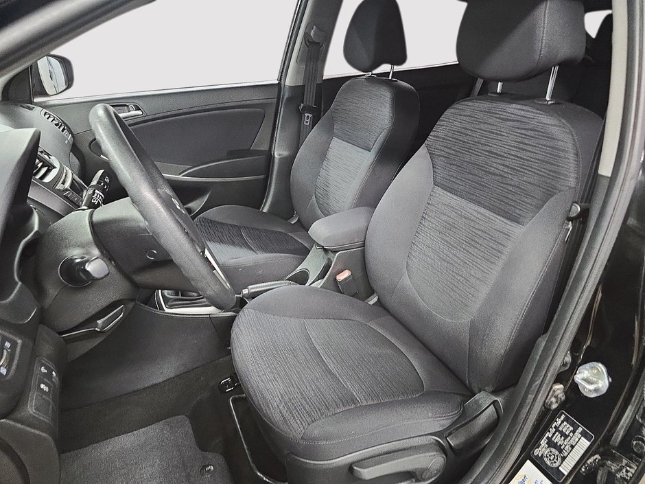 2016 Hyundai Accent GL / ACCENT / HATCHBACK-8
