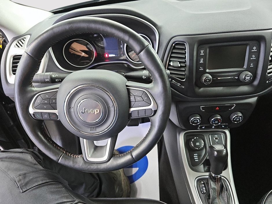 2018 Jeep Compass NORTH 4X4 // ENSEMBLE TEMPS FROIDS-13