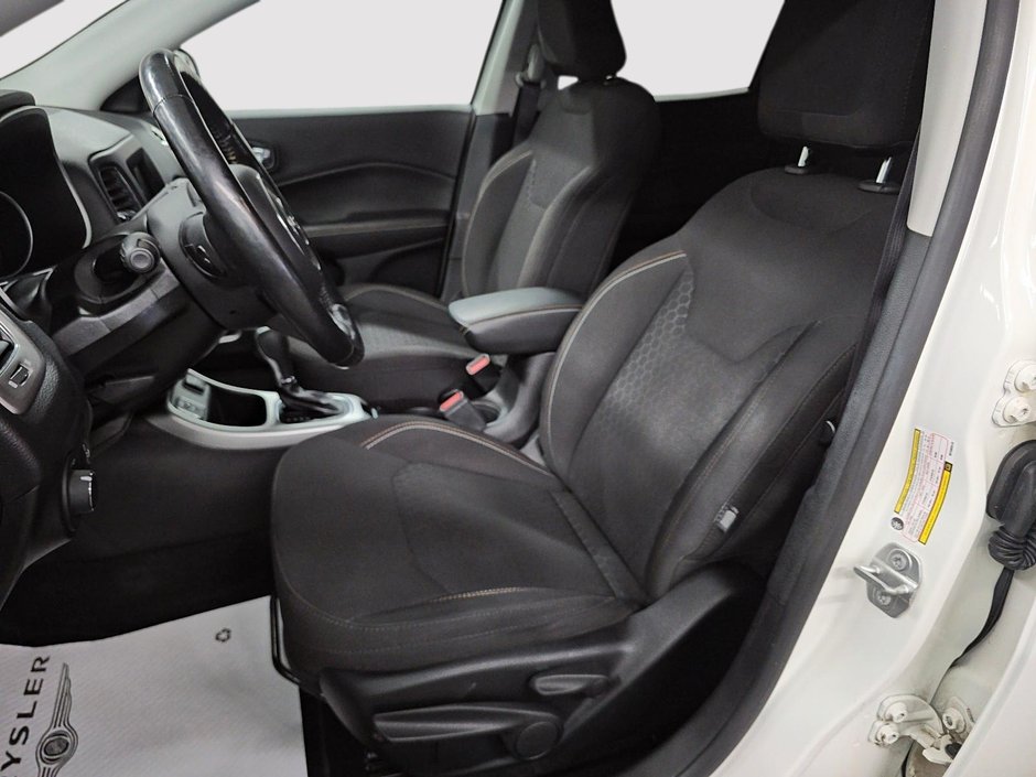 2021 Jeep Compass JEEP // SPORT // COMPASS-8