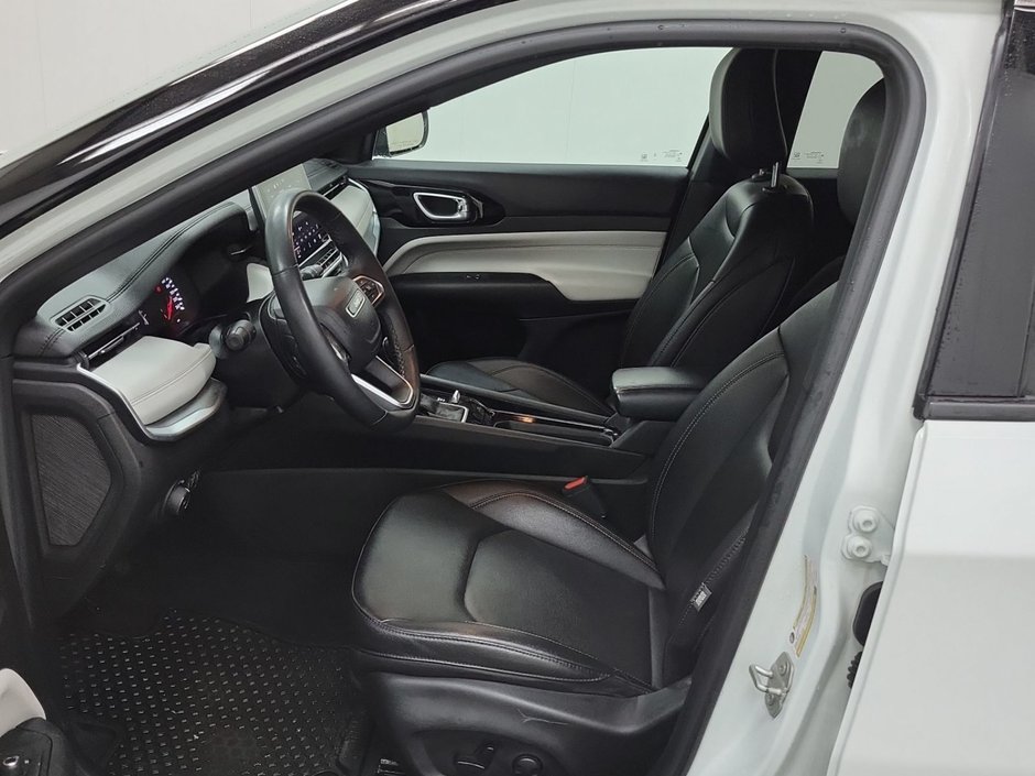 Jeep Compass LIMITED 4X4 2024-5