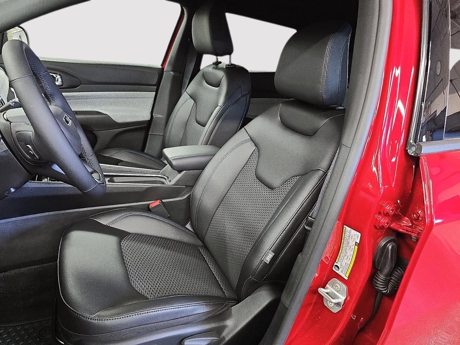 2025 Jeep Compass NORTH-8