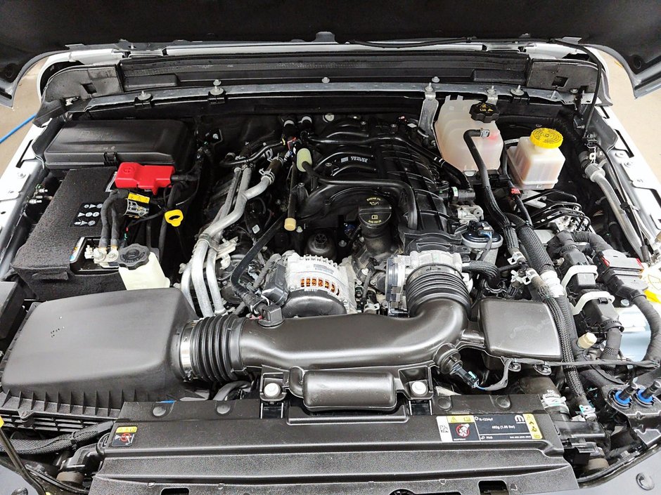 Jeep Gladiator OVERLAND // 4RM // V6 PENTASTAR 2023-7