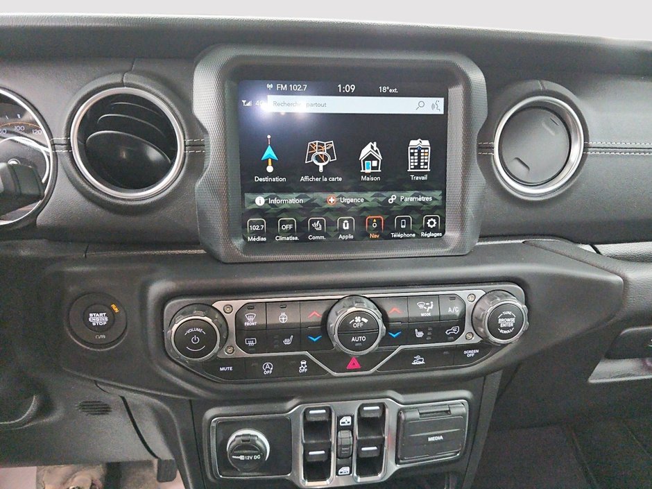 Jeep Gladiator OVERLAND // 4RM // V6 PENTASTAR 2023-19