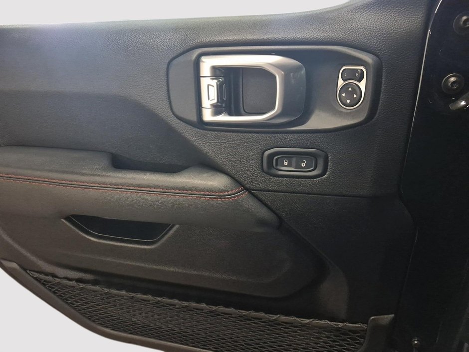 Jeep Gladiator RUBICON 4X4 // SIÈGES ET VOLANT CHAUFFANTS 2023-9
