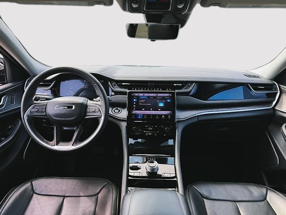 2022 Jeep Grand Cherokee 4xe DVD // CUIR // ECRANS PASSAGERS ARRIÈRES-13