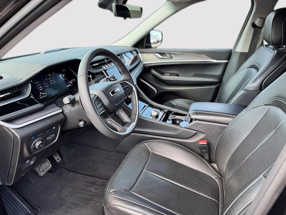 2022 Jeep Grand Cherokee 4xe DVD // CUIR // ECRANS PASSAGERS ARRIÈRES-7