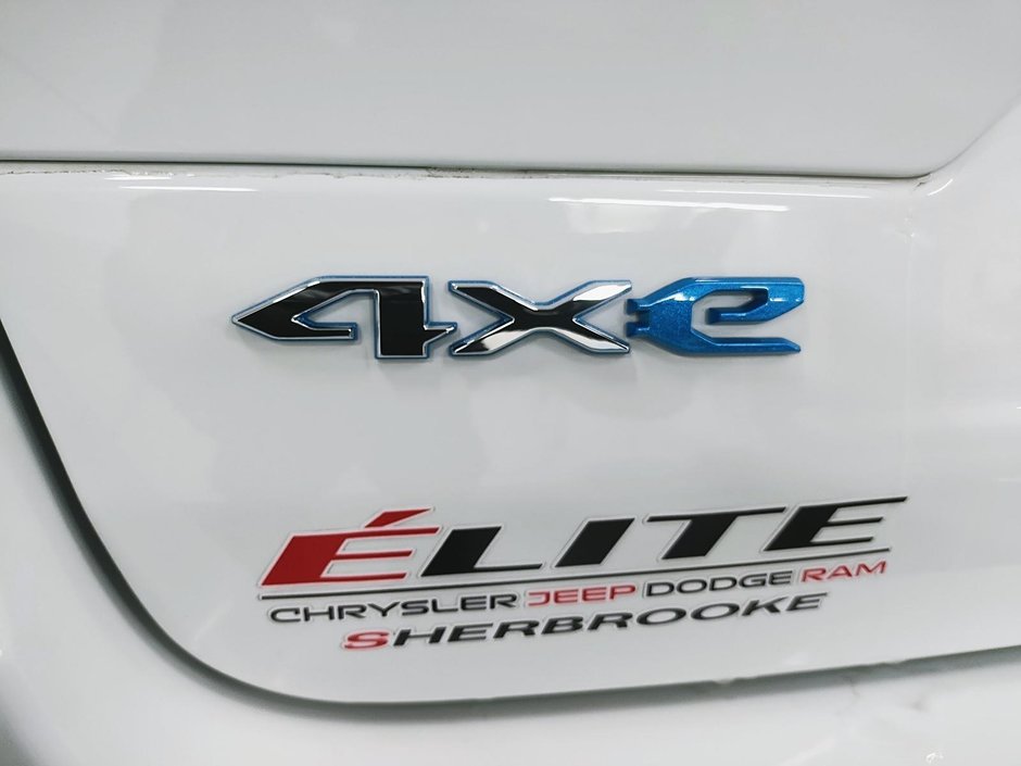 Jeep Grand Cherokee 4xe 4XE // TOIT PANORAMIQUE 2023-15