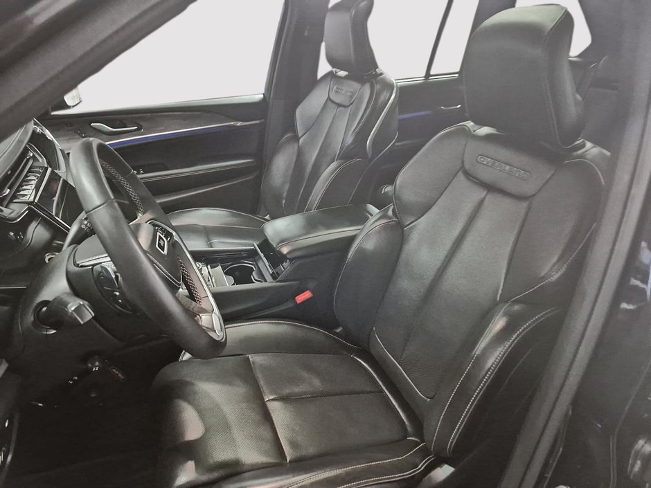 Jeep Grand Cherokee 4xe OVERLAND 4XE // ENSEMBLE LUXE 2023-8