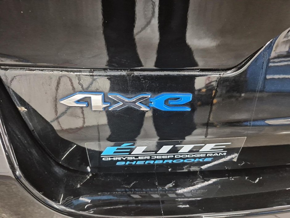 Jeep Grand Cherokee 4xe OVERLAND 4XE // ENSEMBLE LUXE 2023-15