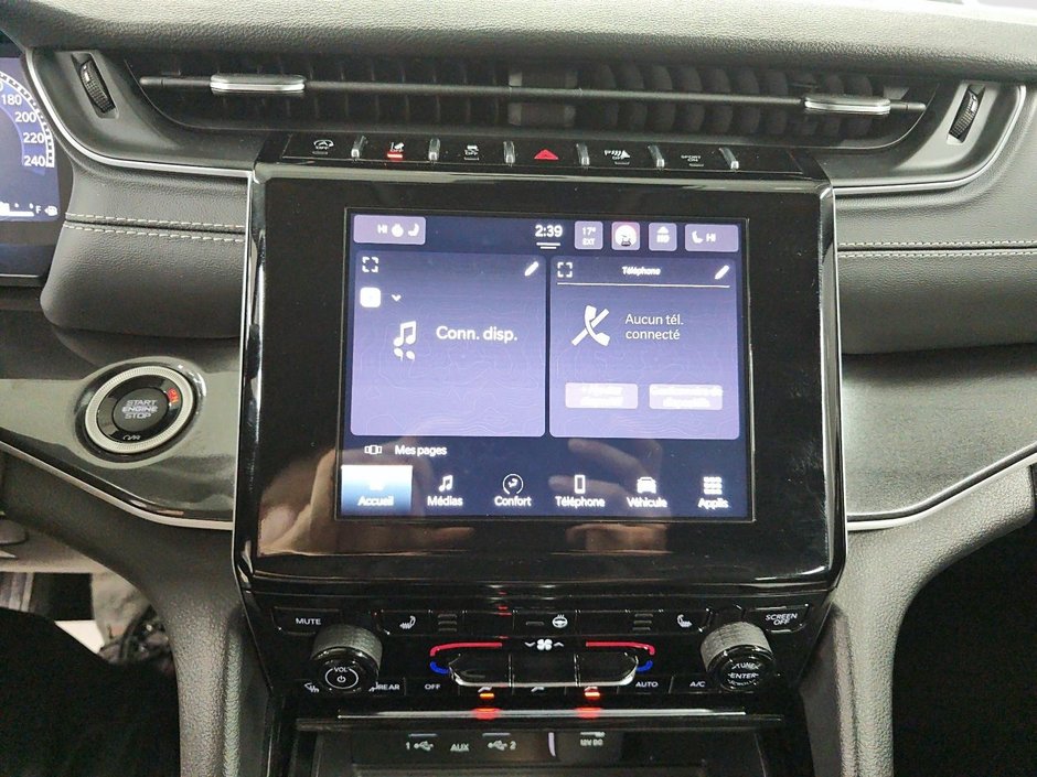 2023 Jeep Grand Cherokee LAREDO // GRAND CHEROKEE // JEEP-17