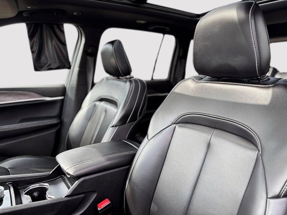 Jeep Grand Cherokee LIMITED 4X4 // TOIT PANORAMIQUE 2024-13