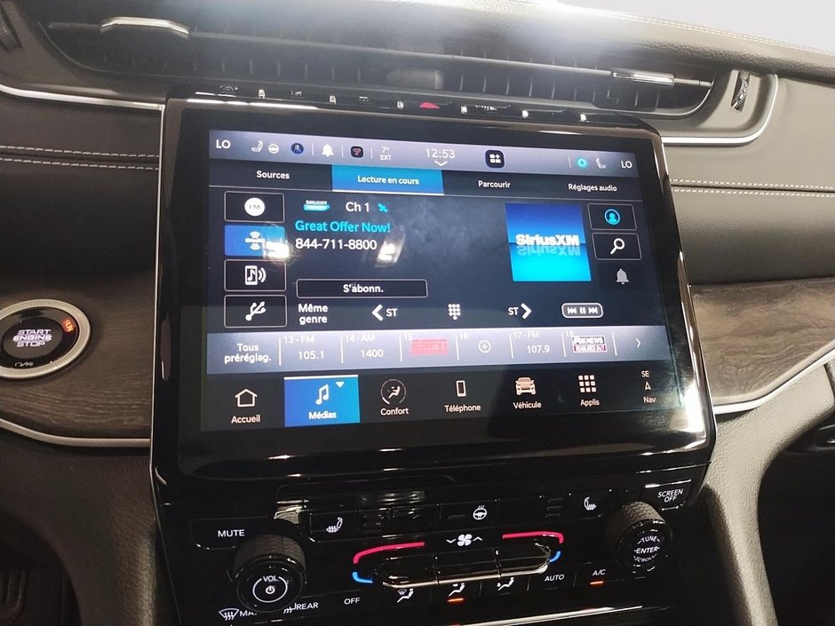 Jeep Grand Cherokee LIMITED 4X4 // TOIT PANORAMIQUE 2024-19