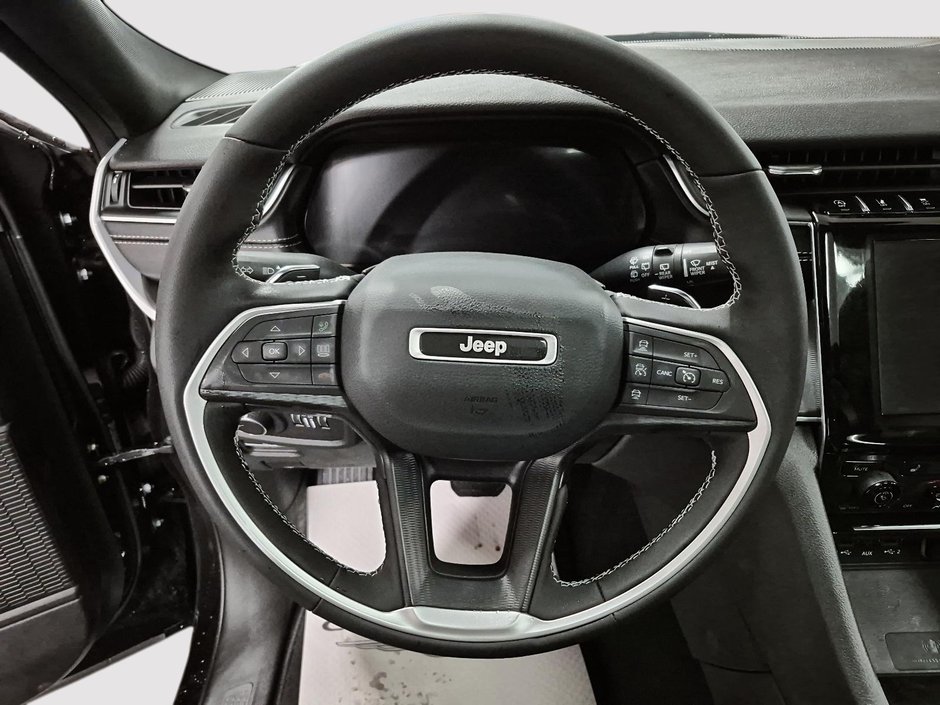 Jeep Grand Cherokee ALTITUDE // 4X4 // JEEP // GRAND CHEROKEE 2025-11