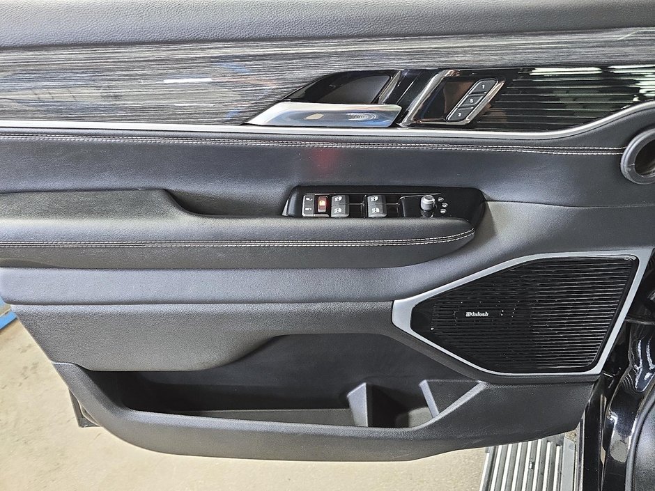 2022 Jeep WAGONEER SERIES ||| 4X4 // CATEGORIE SUPPERIEUR-20