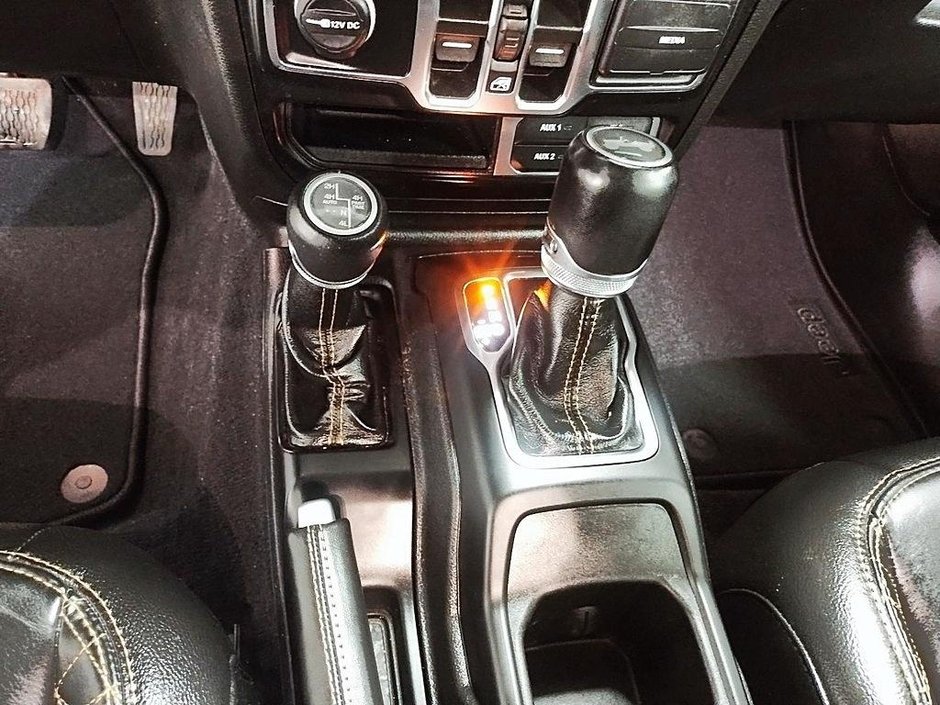 2022 Jeep Wrangler 4xe UNLIMITED HIGH ALTITUDE // SKY ONE TOUCH-14