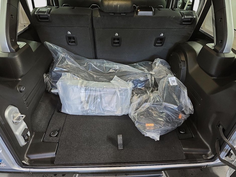 Jeep Wrangler 4xe RUBICON 4XE 4X4 // SKY ONE TOUCH // TOUT ÉQUIPÉ 2024-5
