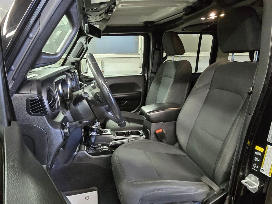 Jeep Wrangler Unlimited Sport 2021-6