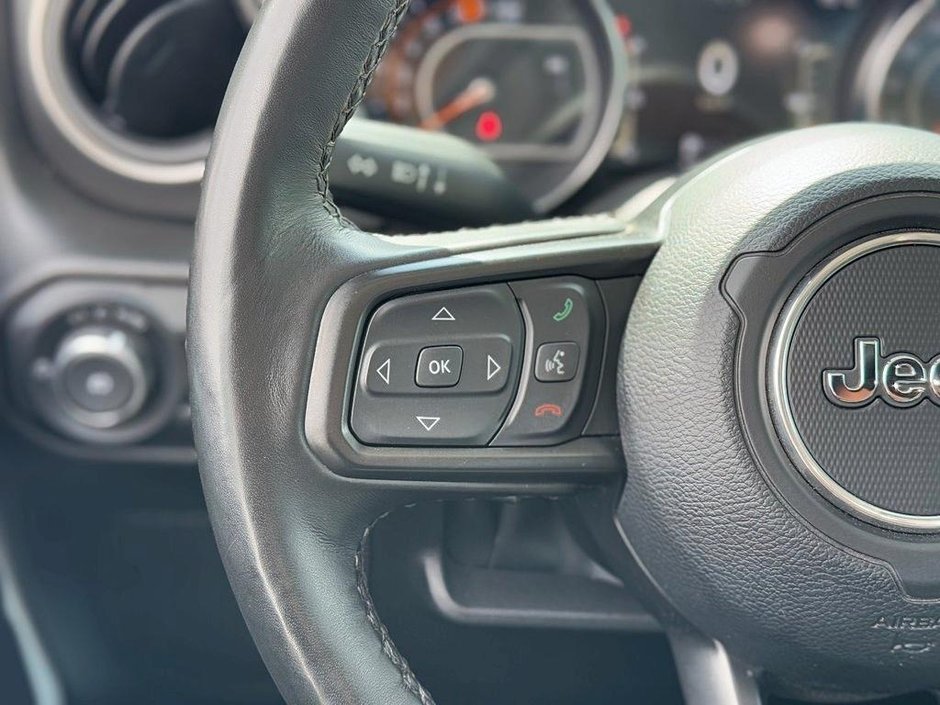 2023 Jeep Wrangler WILLYS 4X4 V6 // TEMPS FROIDS-11