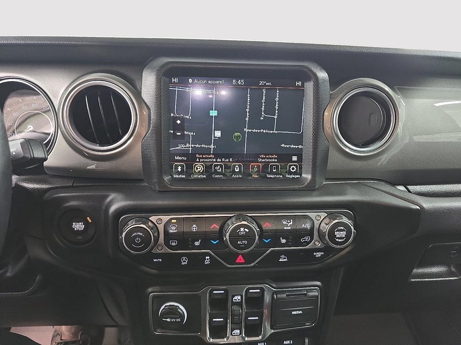 Jeep Wrangler SAHARA // JEEP // V6 2023-18