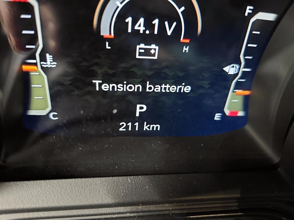 Jeep Wrangler SAHARA 4X4 // ENSEMBLE TECHNOLOGIE // TOIT RIGIDE 2024-12