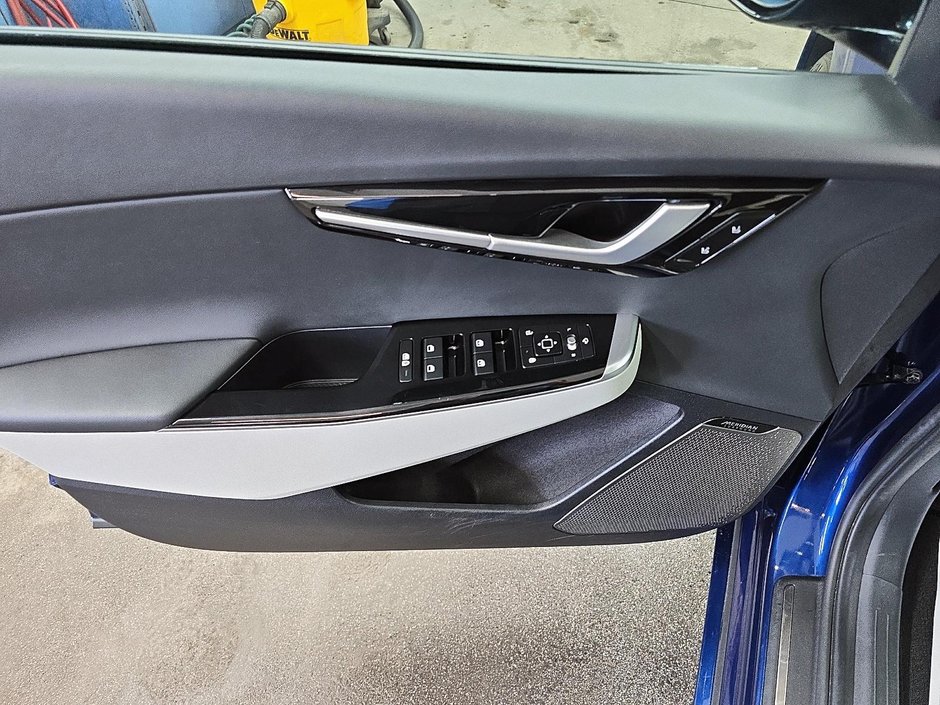 2024 Kia EV6 GT-LINE 2 // LONG RANGE // TOIT-10