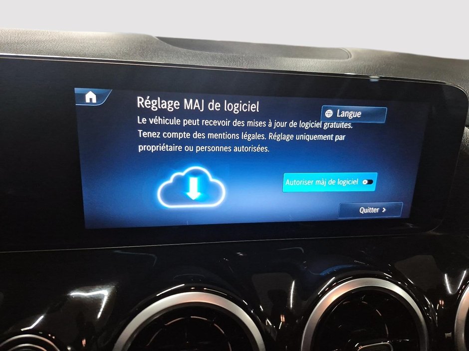 Mercedes-Benz GLA 250 4MATIC 2026-14