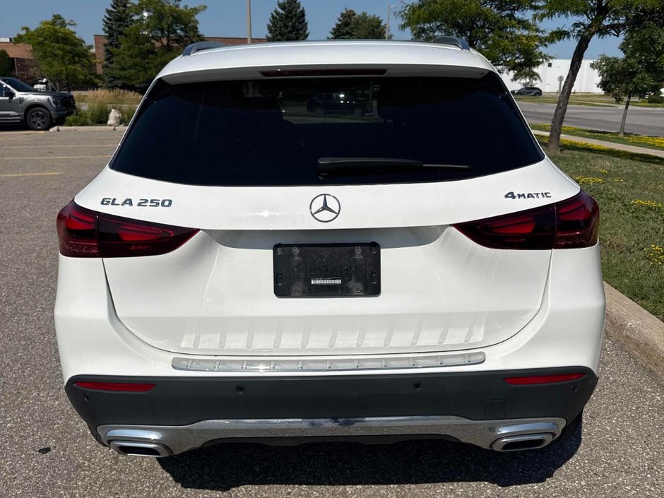 Mercedes-Benz GLA 250 4MATIC 2026-3