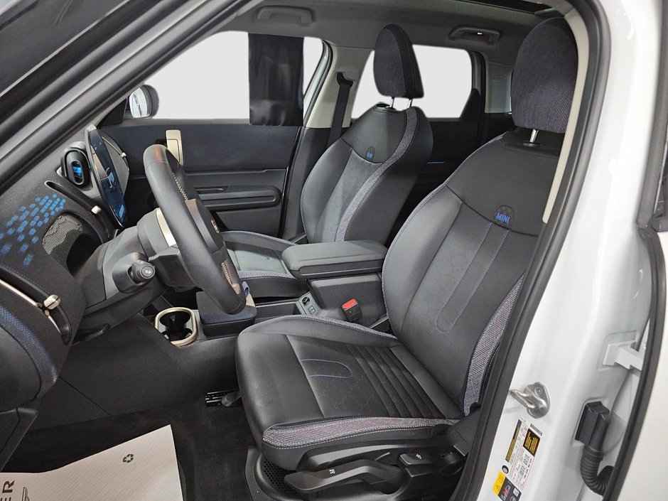 MINI Countryman SE ALL4 // EV 2025-8