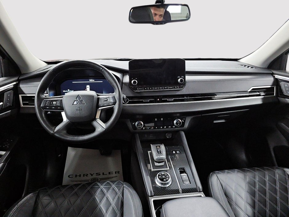 2023 Mitsubishi Outlander PHEV SEL // OUTLANDER // PHEV-9