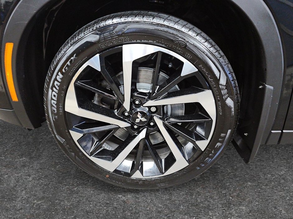 2023 Mitsubishi Outlander PHEV SEL // OUTLANDER // PHEV-6