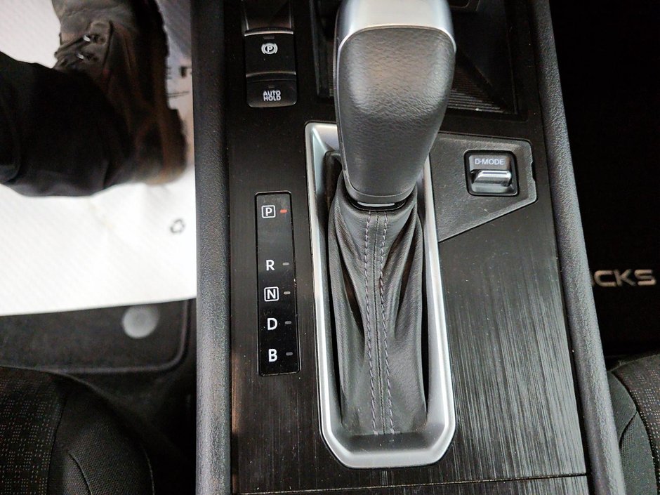 2025 Nissan Kicks S // VUS // TRACTION INTÉGRALE-14
