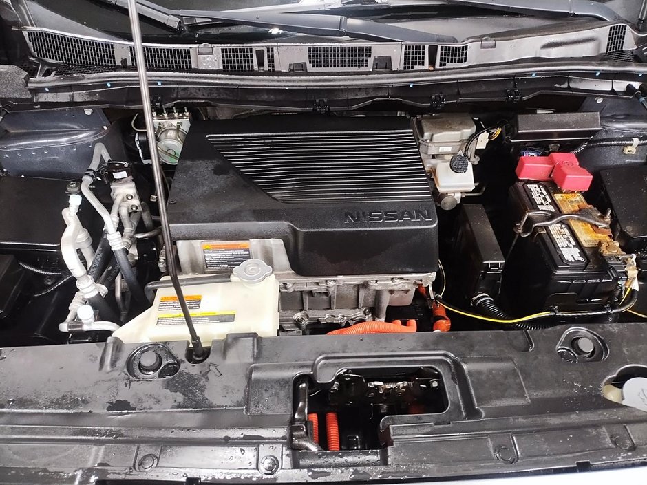 Nissan Leaf SV 40KW/H 2020-7