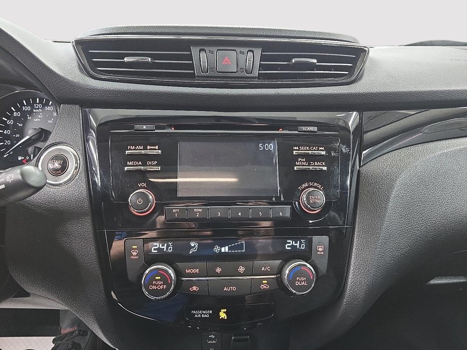 Nissan Qashqai SV AWD // TOIT OUVRANT 2018-18