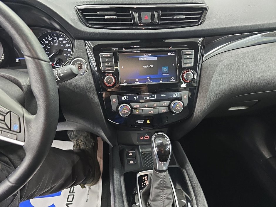 2023 Nissan Qashqai SV AWD // TOIT OUVRANT // SIÈGES CHAUFFANTS-18