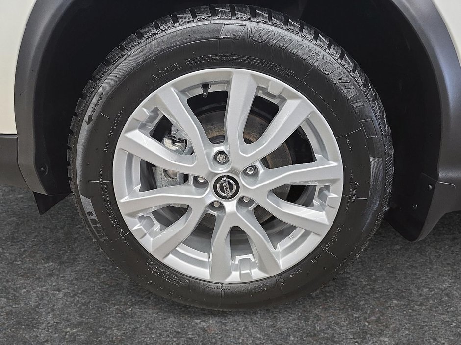 2023 Nissan Qashqai SV AWD // TOIT OUVRANT // SIÈGES CHAUFFANTS-6