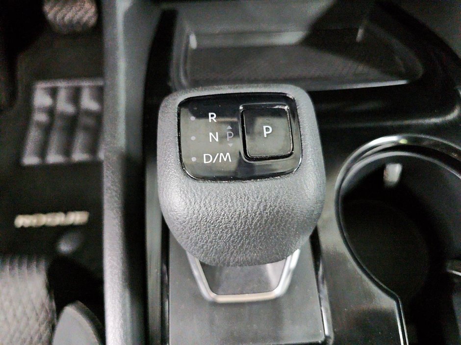Nissan Rogue SV // AWD // CVT 2024-14