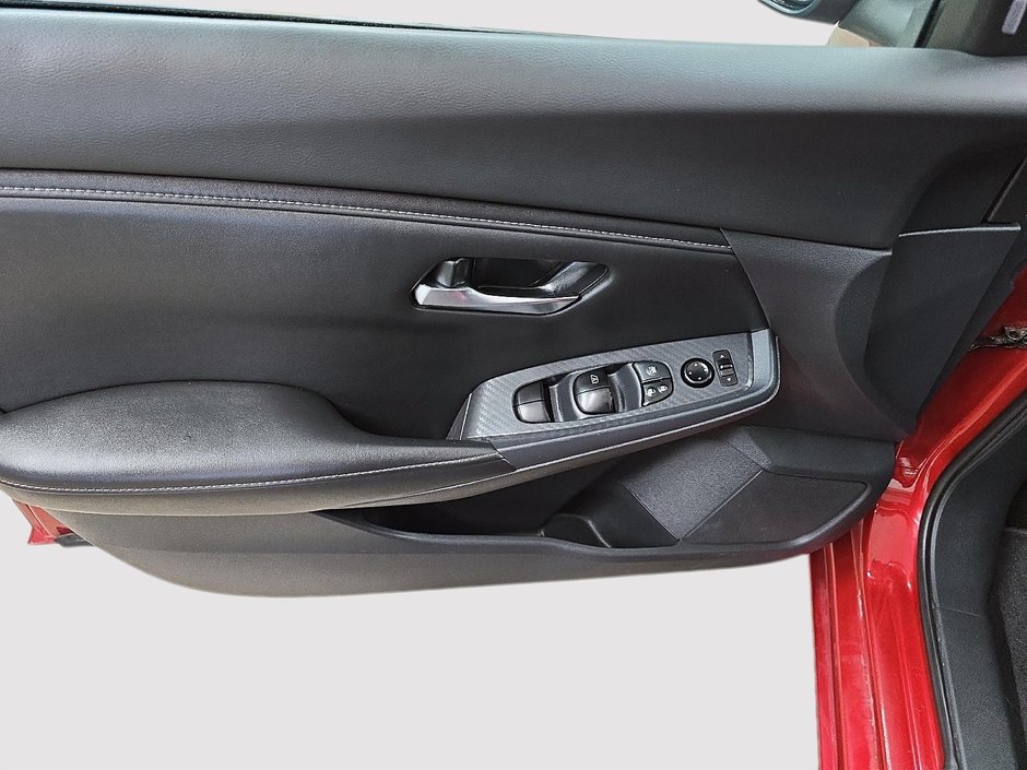 Nissan Sentra SENTRA // SV // NISSAN 2022-10