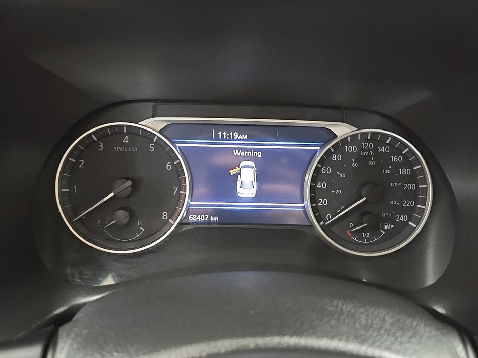 Nissan Sentra SENTRA // SV // NISSAN 2022-13