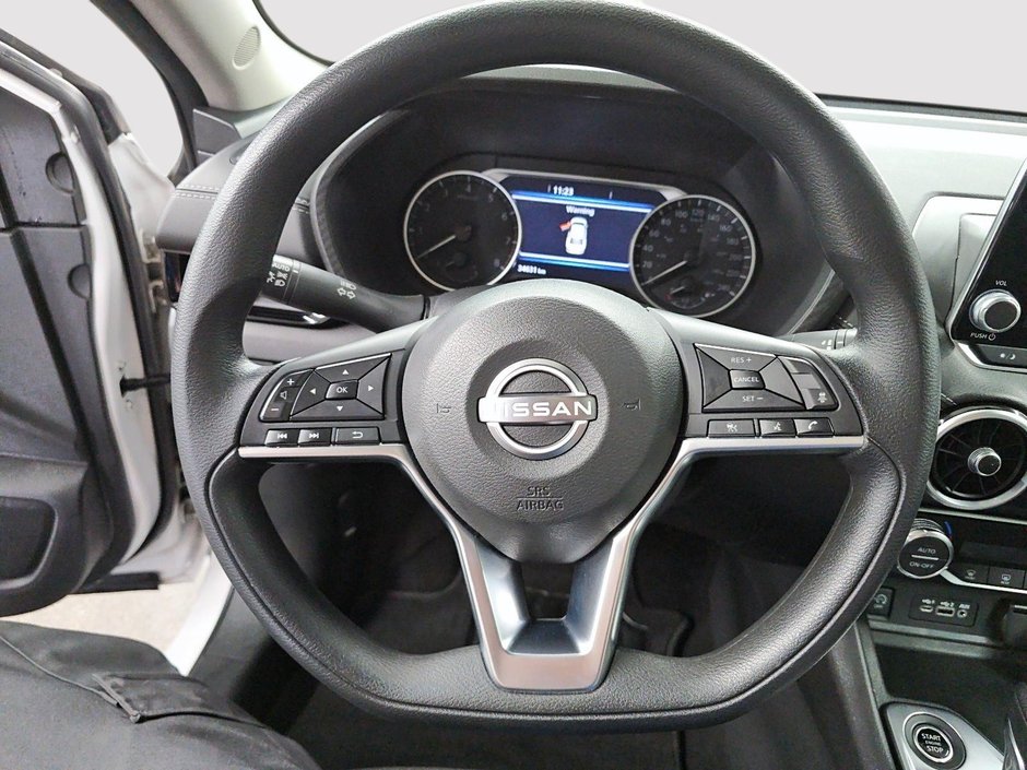 Nissan Sentra SV // CVT // ÉCONOMIQUE 2024-11