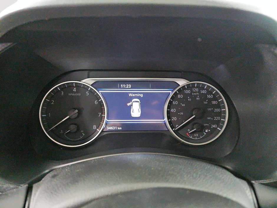 Nissan Sentra SV // CVT // ÉCONOMIQUE 2024-13