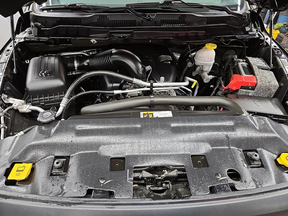 Ram 1500 Classic WARLOCK 4X4 CREW CAB // V8 // TOUT ÉQUIPÉ 2019-7
