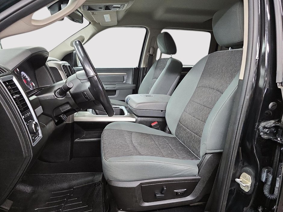 Ram 1500 Classic WARLOCK 4X4 CREW CAB // V8 // TOUT ÉQUIPÉ 2019-8