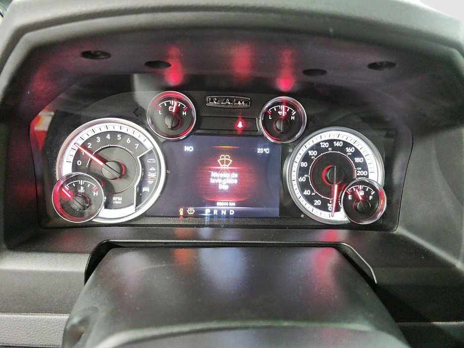 Ram 1500 Classic EXPRESS // RAM 1500 // CREW CAB 2020-13