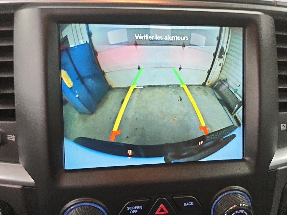 2021 Ram 1500 Classic WARLOCK // PENTASTAR-17