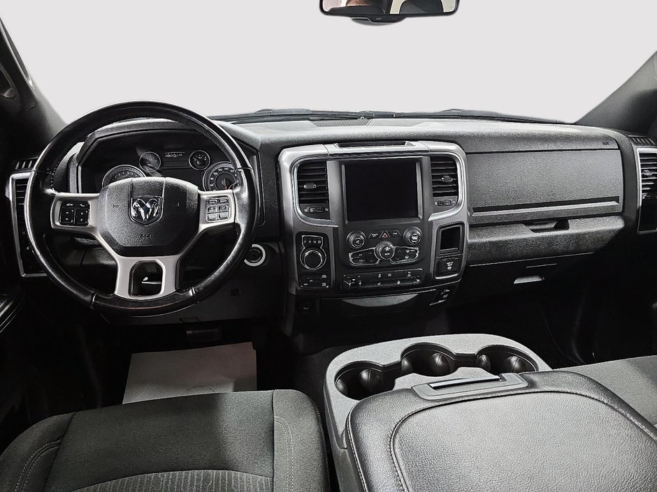 2021 Ram 1500 Classic WARLOCK // PENTASTAR-9