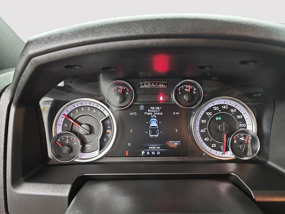 2021 Ram 1500 Classic WARLOCK // PENTASTAR-13