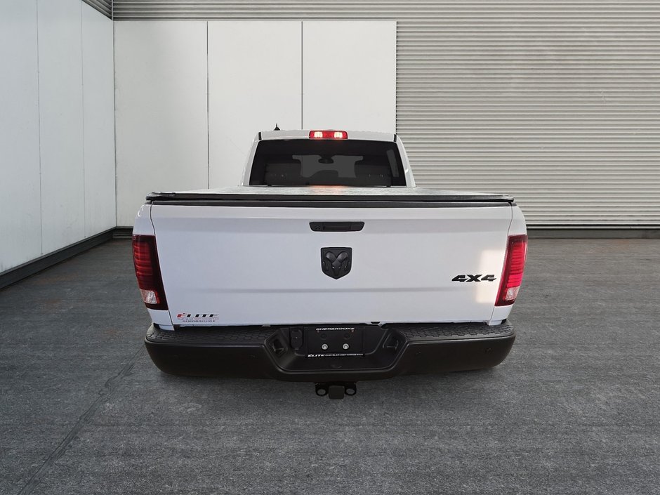 2021 Ram 1500 Classic WARLOCK // PENTASTAR-2