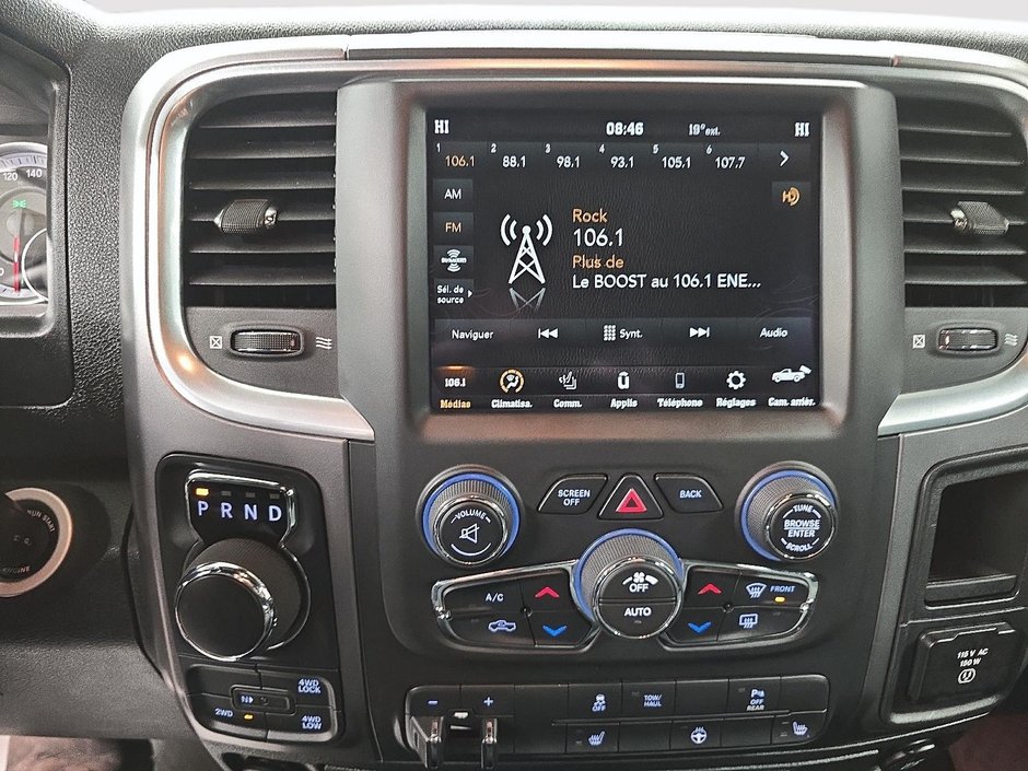 2021 Ram 1500 Classic WARLOCK // PENTASTAR-18