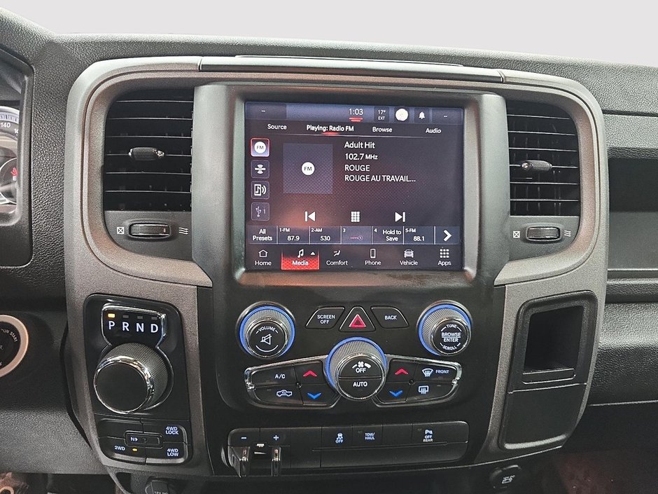 2022 Ram 1500 Classic EXPRESS 4X4 CREW CAB NIGHT EDITION // PLAN OR 434S-18